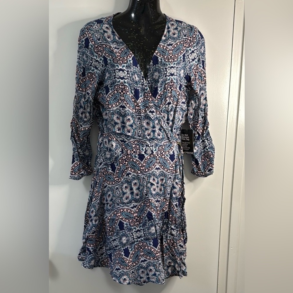 🌟Express Blue Paisley Wrap Bishop Sleeves Women Mini Dress Size M - NWT! - Picture 3 of 6